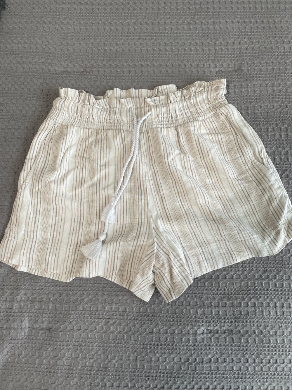 Abercrombie Women's Cream Striped Linen Drawstring Shorts